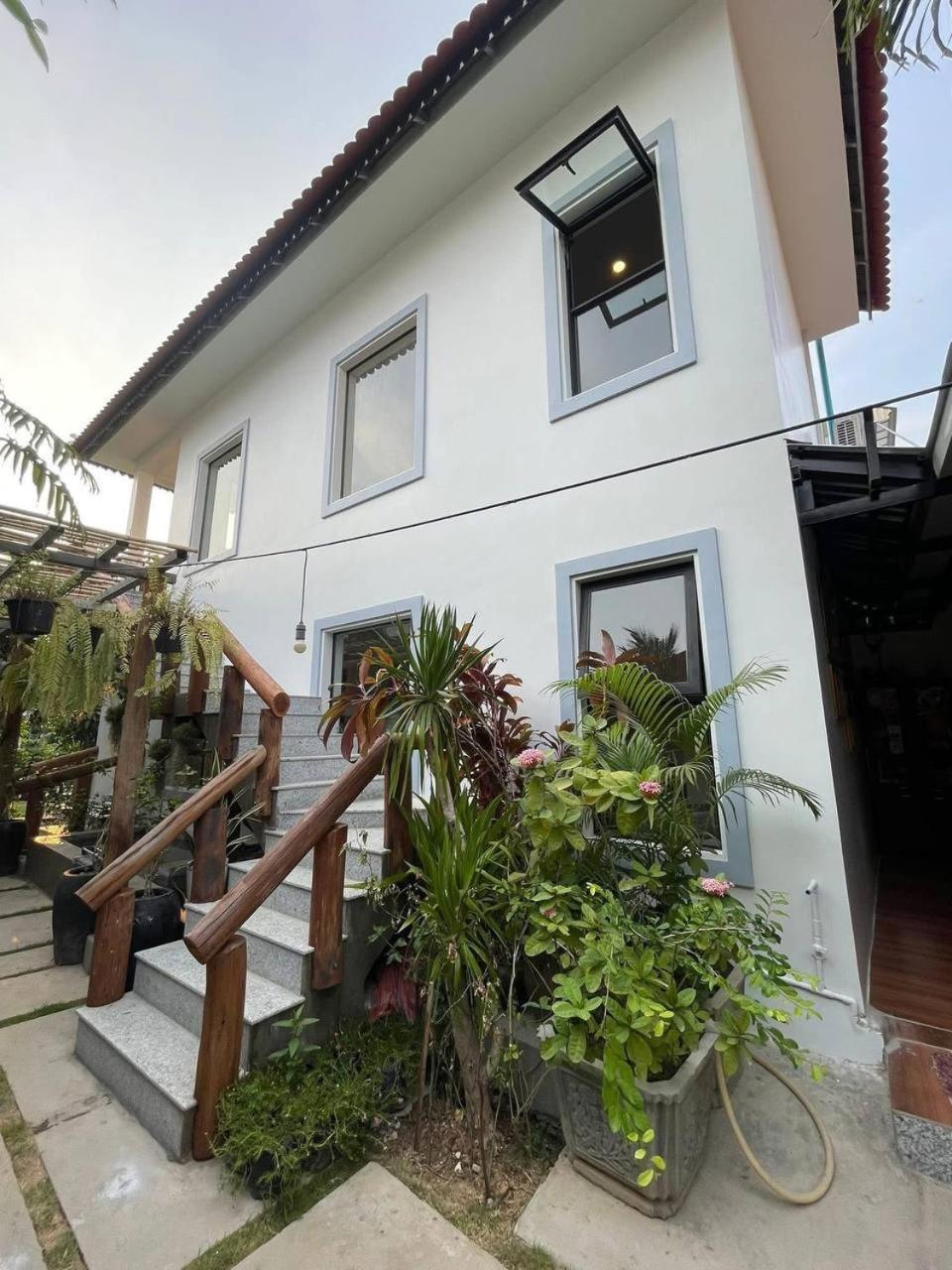 Moloppor Villa Battambang Exteriér fotografie